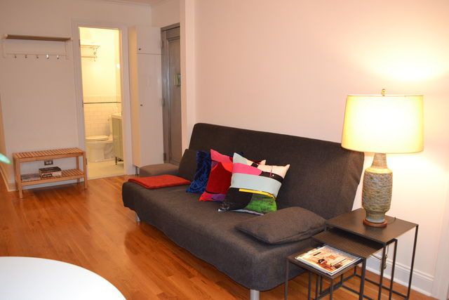 SPACIOUS 1 BED/ 1 BATH APARTMENT IN DOWNTOWN PALO ALTO photo 4